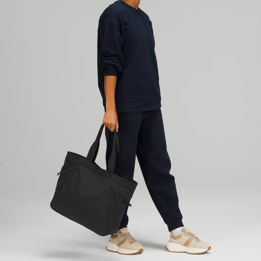 LULULEMON SIDE-CINCH SHOPPER BAG 18L